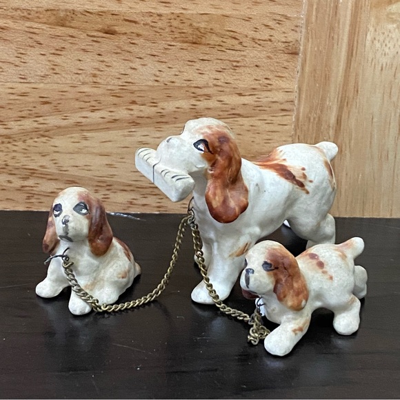 Vintage CENOCO Japan Beagle Spaniel Dog with Puppies Mini Miniature Figurines - Picture 3 of 12